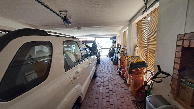 4 Bedroom Property for Sale in Jongensfontein Western Cape